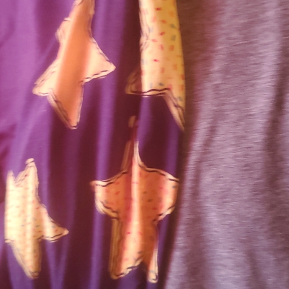 LuLaRoe Star Blouse - Picture 4 of 4